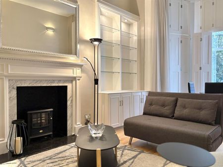 studio property to let - Photo 2