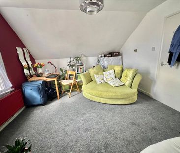 Queens Road, N11, London - Photo 1