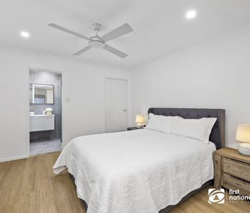 BEAUTIFUL MODERN 4 BEDROOM FAMILY HOME IN CLEVELAND - Photo 2