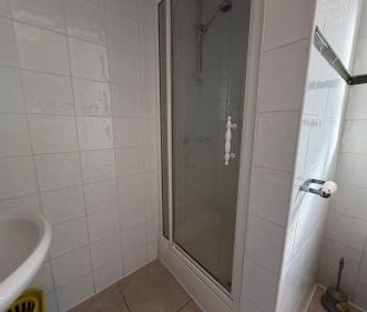 Bedsit, Vaughan Road, HA1 - Photo 2