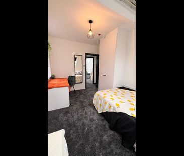 Room in a Shared House, Headingley Avenue, LS6 - Photo 5