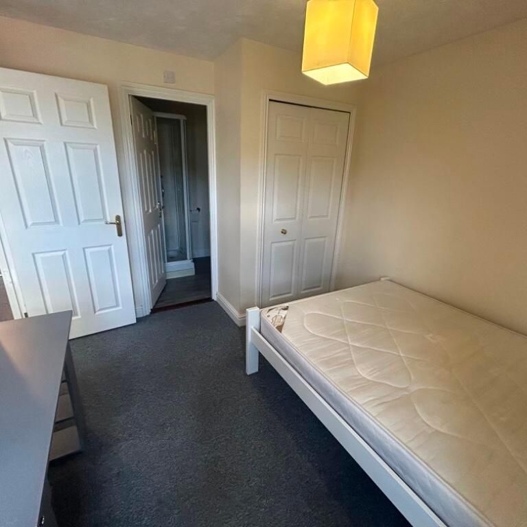 4 bedroom house to rent - Photo 1