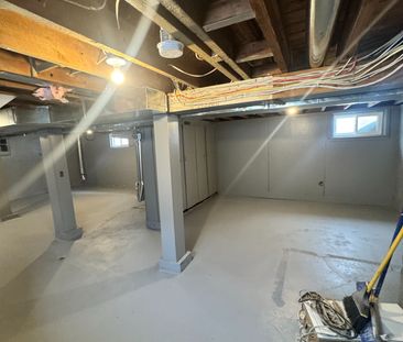 For Lease - 48 Drury Lane, Barrie, Ontario - Photo 6