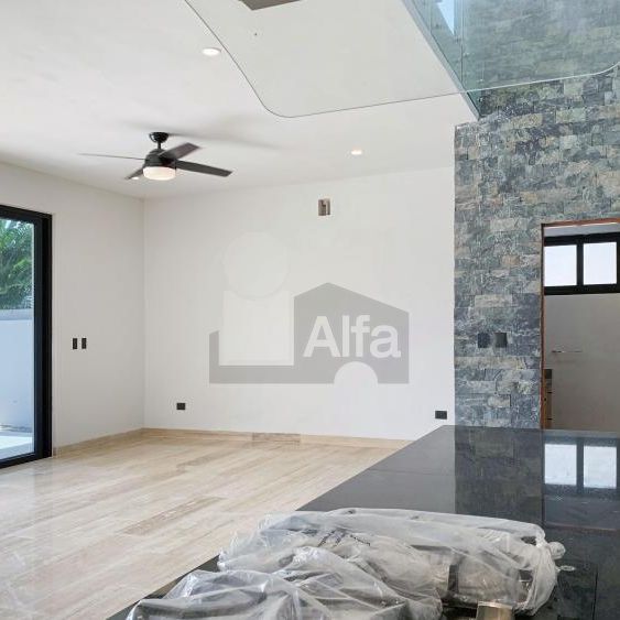 REF. 1734/508 - Casa en Venta en Lagos del Sol Residencial 4 recs y 4.5 baños, Cancún, Quintana Roo - Photo 1