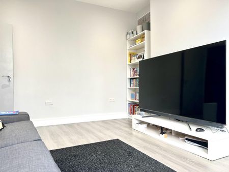 4 bedroom terraced house to rent - Photo 2