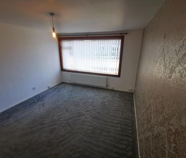 2 bedroom semi-detached house to rent - Photo 6