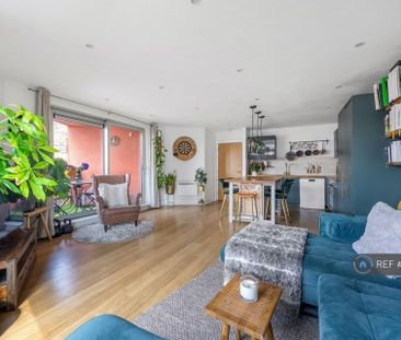 2 bedroom flat to rent - Photo 3