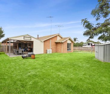 Family Living In A Lovely Quiet Court! - Photo 3