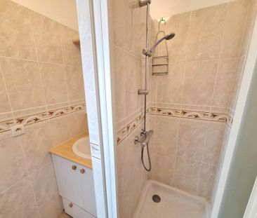 Location Appartement 1 pièce 35m² LES SABLES D OLONNE 85100 - Photo 3