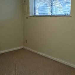 2 bedroom suite near Main & 19th - Photo 4