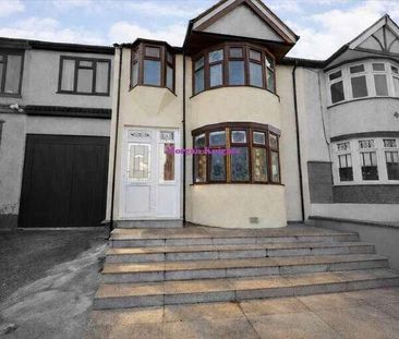 South Park Drive, Ilford, IG3 - Photo 1