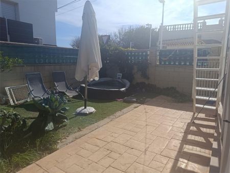 Casa o chalet de alquiler en Carrer de Rafalcaid, 52, Grau de Gandia - Venecia - Marenys de Rafalcaid - Photo 5