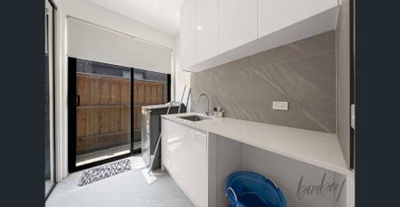 Modern 4-Bedroom Family Home in Prime Wollert Location - Photo 4