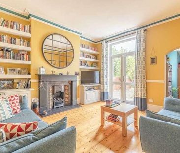 Montagu Road, Datchet, SL3 - Photo 1