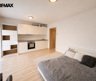 Pronájem bytu 1+kk v osobním vlastnictví 64 m², Praha 9 - Letňany - Фото 4