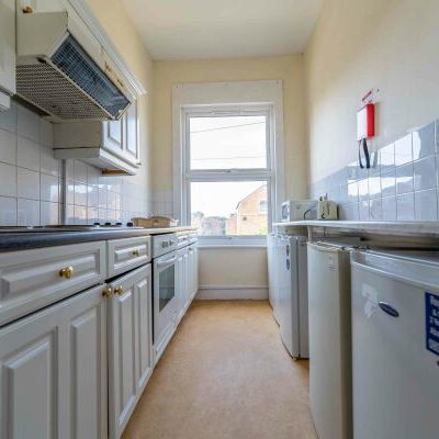 136 Lawrence Street - Photo 1