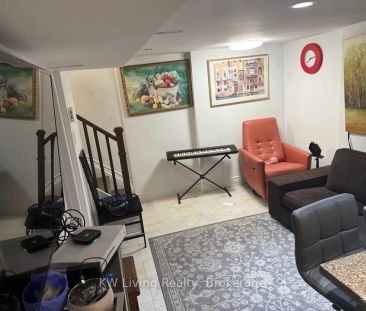 1097 Warden Avenue #RM - Photo 1