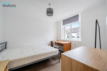 4 bedroom terraced house to rent - Photo 5