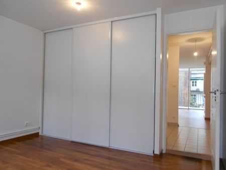 Location Appartement 3 pièces 76m² BESANCON 25000 - Photo 5