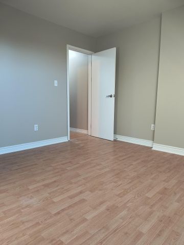 Freedom House Apartments - Photo 3