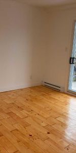 À VOIR 3 1/2 rénové appartement près métro Concorde - Photo 3