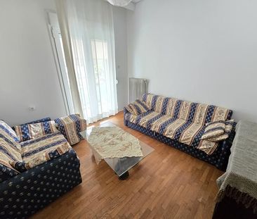 Κέντρο: Ενοικιάζεται 2αρι επιπλωμένο 2ου ορόφου, 50 τμ - Photo 1