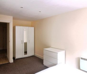 1 bedroom flat to rent - Photo 6