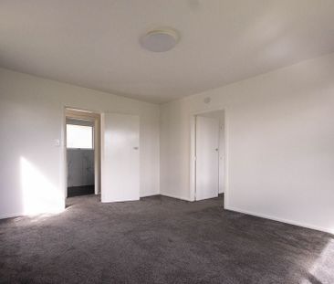 Charming 1BR Home in Sockburn! - Photo 1