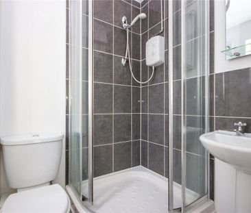 2 bedroom end of terrace house to rent - Photo 5