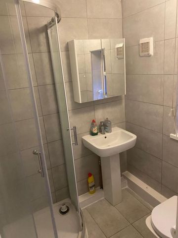 22 Blackbrook Road - refurbished student homeLoughborough - Photo 5