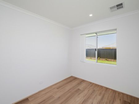 Beautiful and new, waiting for you - Photo 4