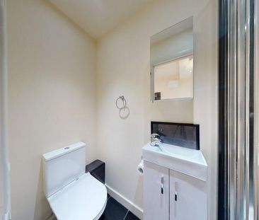 Studio to rent - Photo 6