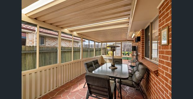 Modern 3 Bedroom Home! - Photo 1