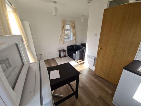 1 bedroom house to rent - Photo 2