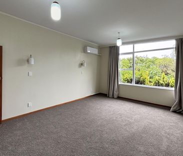 Raumati South - 2 Bedrooms - Photo 4