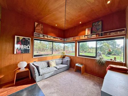 ARCHITECTURALLY DESIGNED COUNTRY RETREAT WITH STUNNING VIEWS - Photo 2