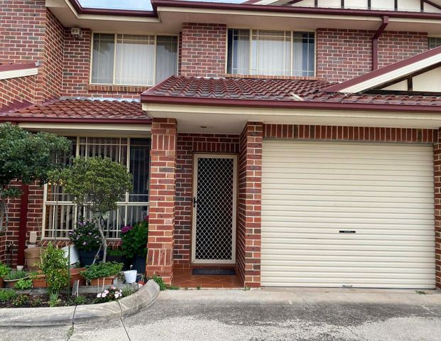 4/120 Green Valley Road, Green Valley NSW 2168 - Townhouse For Rent | Domain - Photo 1