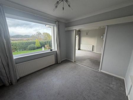 2 bedroom detached bungalow to rent - Photo 2