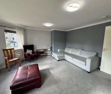 3 bedroom flat to rent - Photo 1