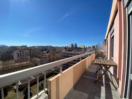 Marseille 13003 Appartement type 2 dernier étage avec large balcon 42 m2 - Photo 5