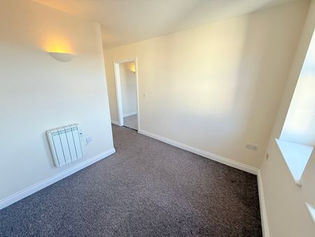 Sherborne Road, Yeovil, Somerset - Photo 3