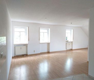 geräumige 3-Zimmer Wohnung in schöner Lage, Bad mit Fenster / Wanne... - Foto 1