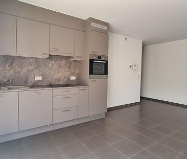 Appartement te huur in Ruisbroek voor € 790 met 1 slaapkamer - Photo 6