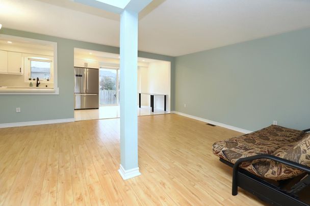 For Lease - 384 Riverstone Drive, Oakville, Ontario - Photo 1