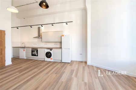 2 bedroom apartment to rent Commercial Road, Portsmouth, Hampshire, PO1 - Photo 4