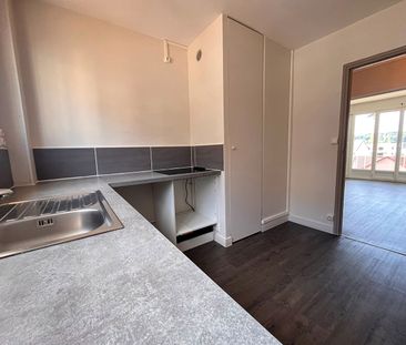 Location Appartement 3 pièces 60m² PETIT COURONNE 76650 - Photo 5