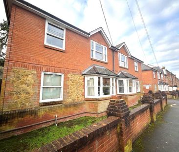 Addison Road, Guildford - 1 bedroomProperty for lettings - Seymours - Photo 1