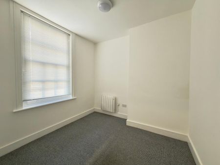 1 bedroom ground floor flat to rent - Photo 4