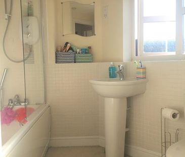 2 Bed Terraced House, Rowley Drive, NG5 - Photo 5