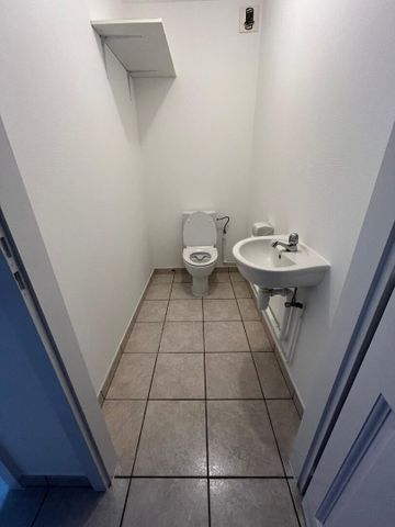 Location Appartement 3 pièces 64m² - Photo 4